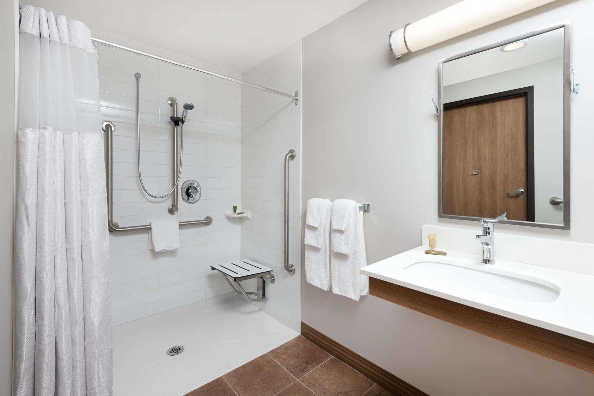Microtel Inn & Suites By Wyndham Sudbury Luaran gambar