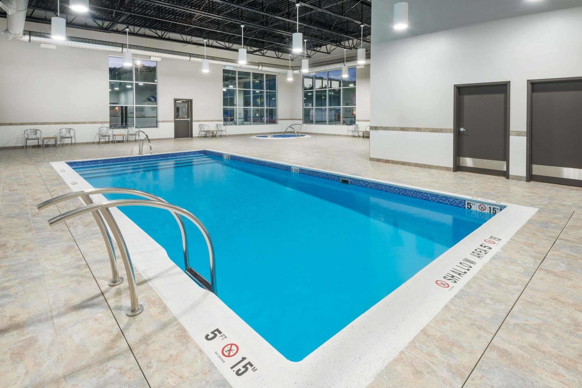 Microtel Inn & Suites By Wyndham Sudbury Luaran gambar